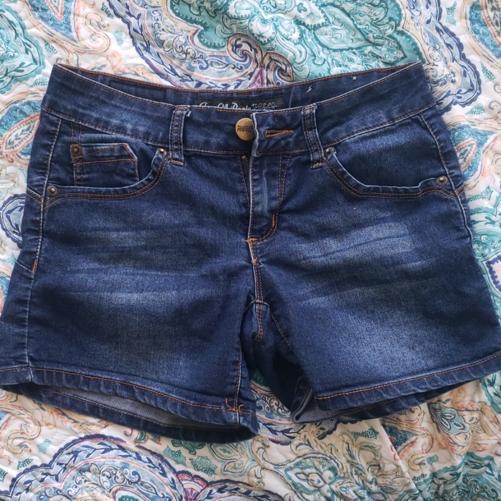 Juniors Thread Market Shorts